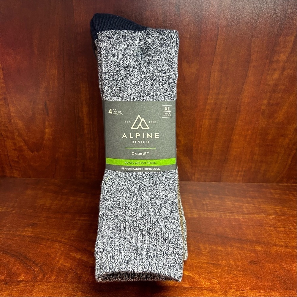 Alpine Design Men's Performance Hiking Socks - 4 Pack.      NEW